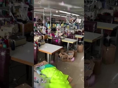 Κολυμπώντας μπικίνι κοστουμιών